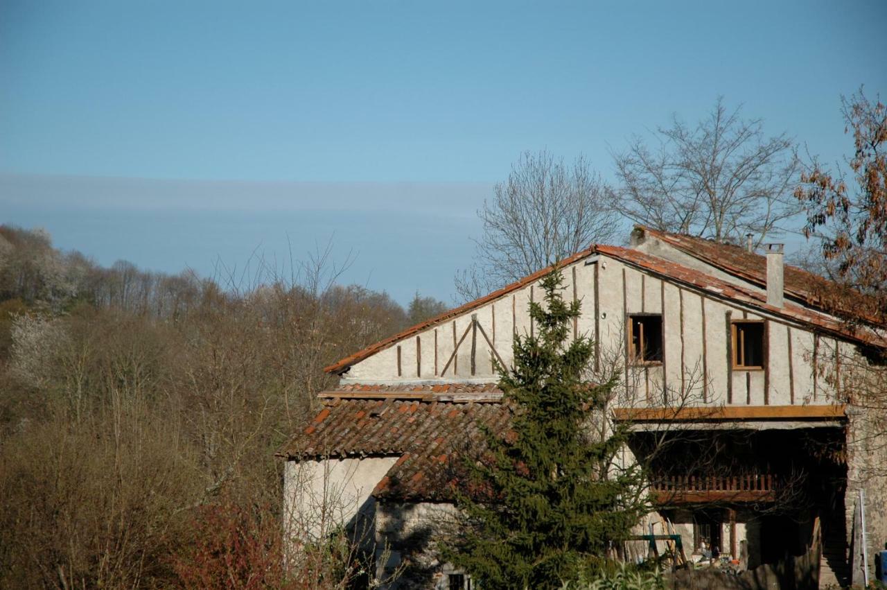Gite Fermier De Saint-Lizier エクステリア 写真
